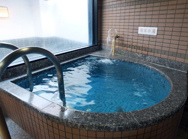 サウナ・水風呂・外気浴の動線が素敵な名古屋銭湯「八千代湯」＠浄心